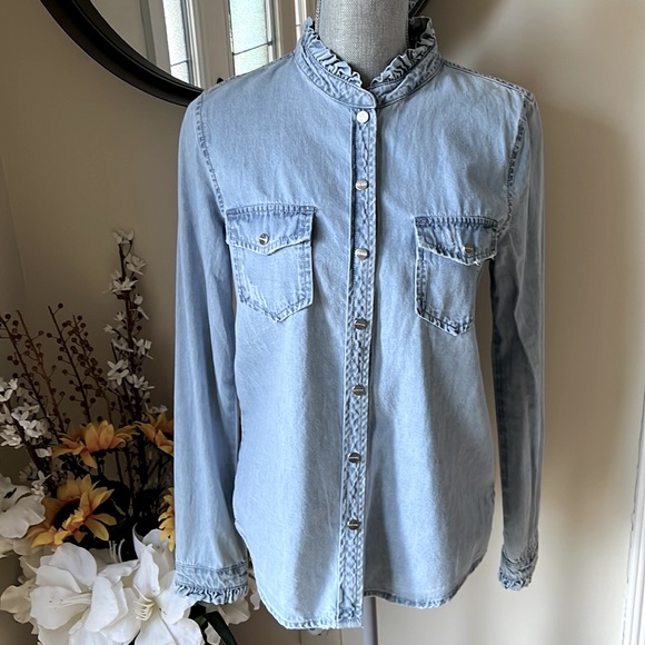 NWT Sanctuary Juniper Daytime Jean Ruffle Blouse. Size Small - Picture 3 of 3